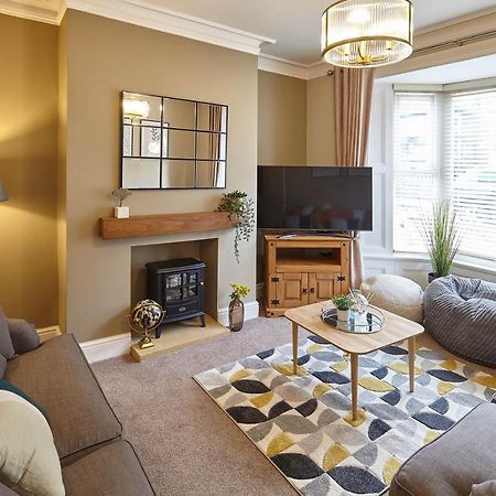 Host & Stay - Custard Cottage Уитби Екстериор снимка
