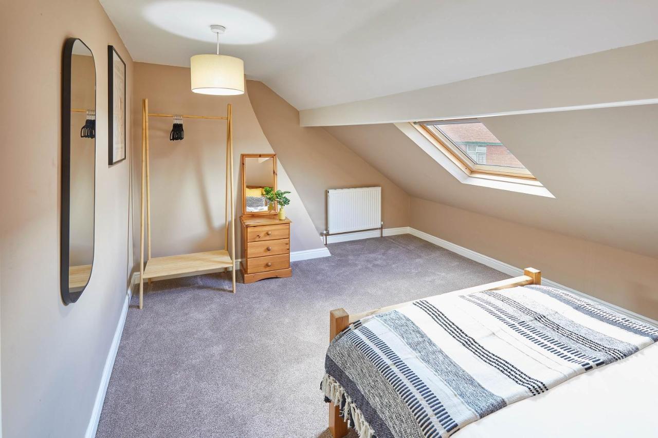 Host & Stay - Custard Cottage Уитби Екстериор снимка